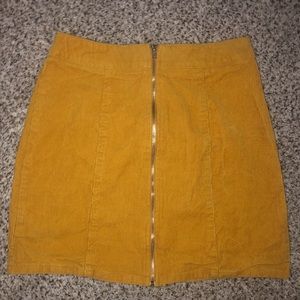Yellow zip up skirt